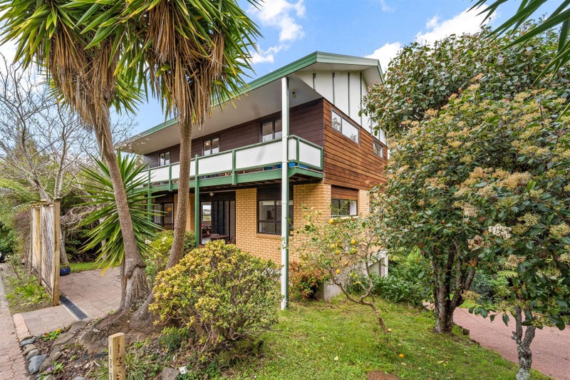 139 Glenvar Road, Torbay, Auckland - Carousel 1