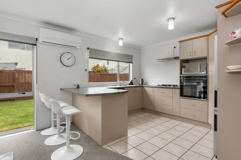 7 Waima Lane, Huntington, Hamilton - Carousel 2