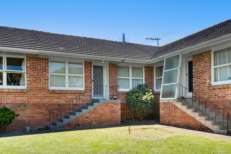 4/19 Ellen Avenue, Hillcrest, Auckland - Carousel 2