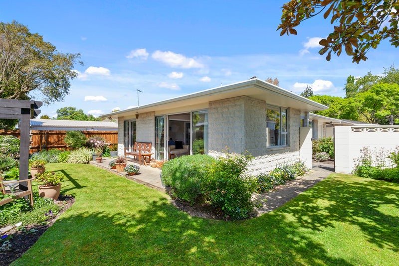 2/308 Memorial Avenue, Burnside, Christchurch - Carousel 1