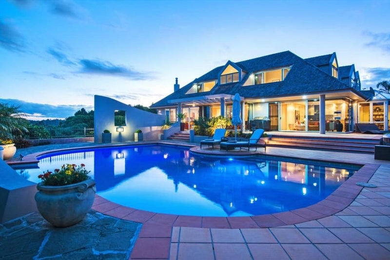 15 Chisbury Terrace, Shelly Park, Auckland - Carousel 1