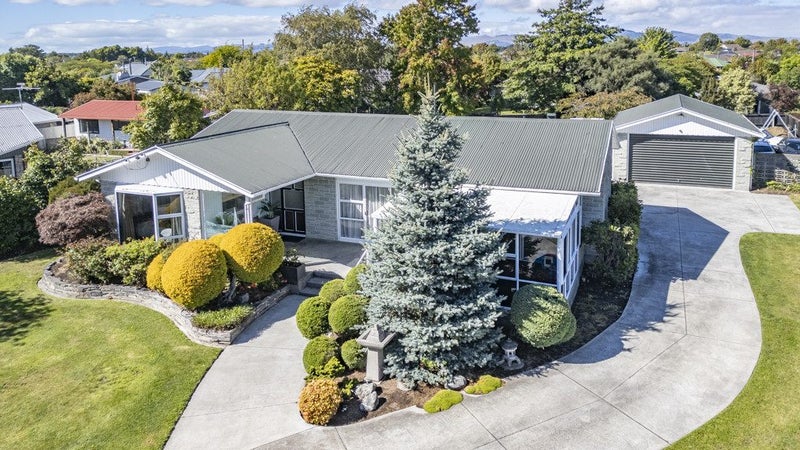 25 Glenmore Avenue, Casebrook, Christchurch - Carousel 1