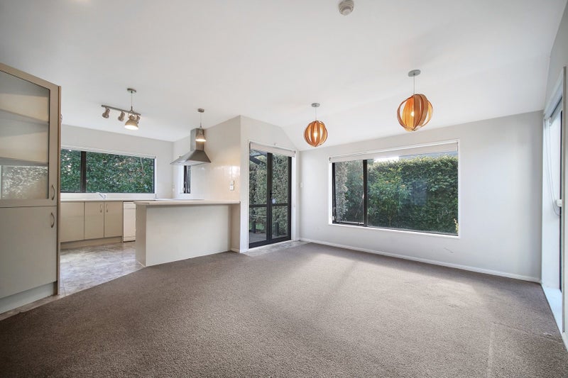 15 Asics Drive, Favona, Auckland - Carousel 2
