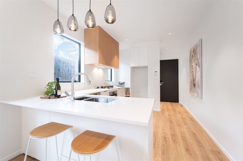 44B Oreil Avenue, West Harbour, Auckland - Carousel 2