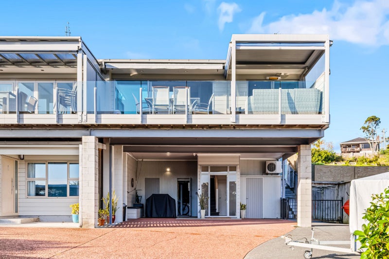 2/12 Browns Bay Road, Rothesay Bay, Auckland - Carousel 2