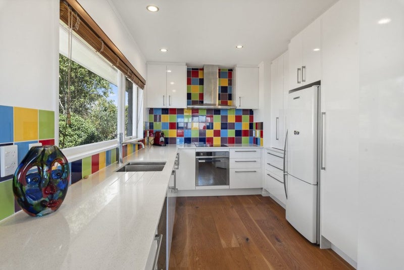 767 East Coast Road, Northcross, Auckland - Carousel 2