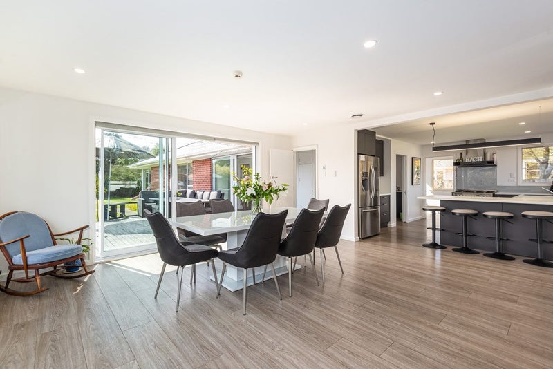 7 Voss Street, Shirley, Christchurch - Carousel 2