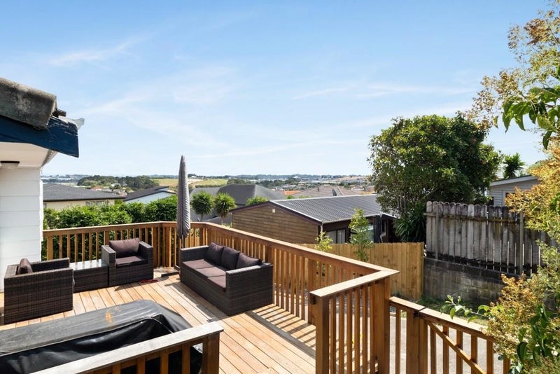 1/618 East Coast Road, Pinehill, Auckland - Carousel 2