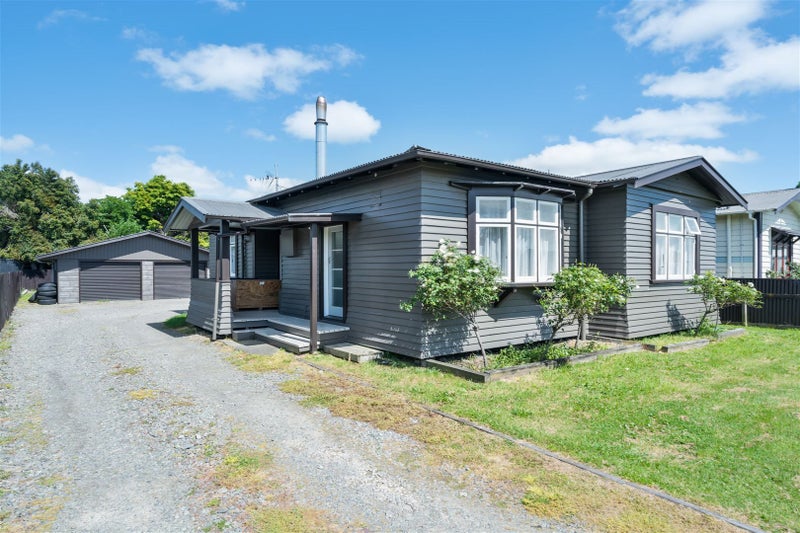 12 Lyndhurst Street, Takaro, Palmerston North - Carousel 1