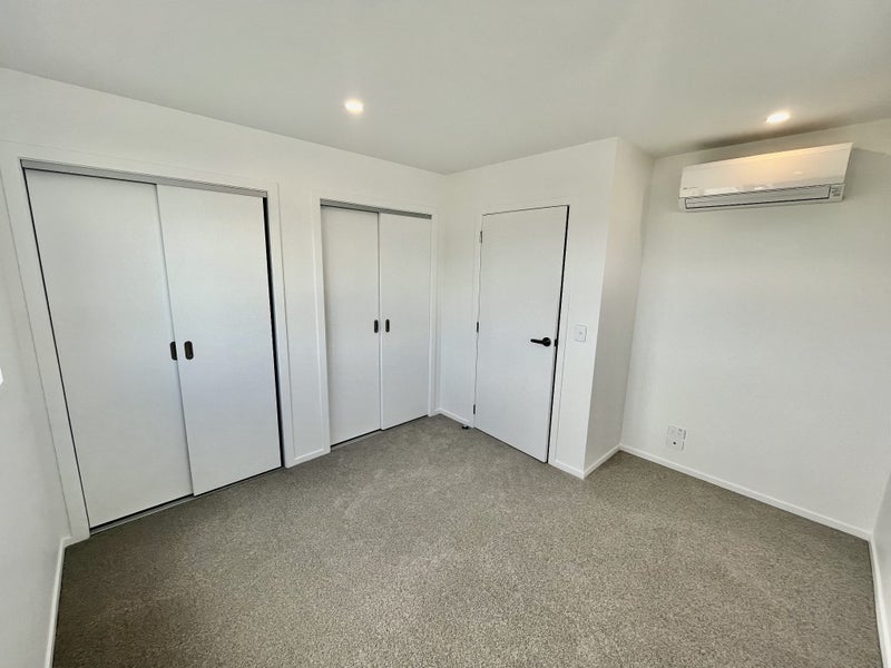 21 Ngae Place, Mangere East, Auckland - Carousel 2