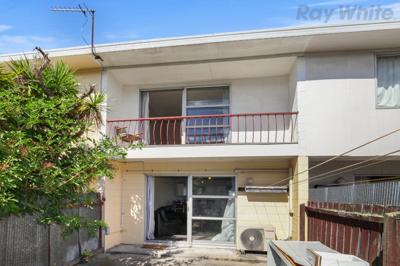 2/30 Epsom Road, Sockburn, Christchurch - Carousel 1