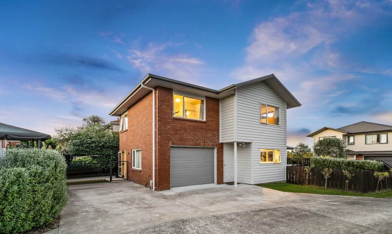 1C William Blofield Avenue, Wesley, Mount Roskill - Carousel 1