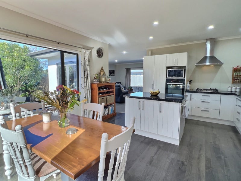 10B Burness Road, Greenmeadows, Napier - Carousel 1