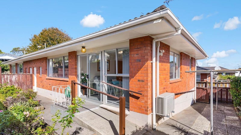 2/443 Onehunga Mall, Onehunga, Auckland - Carousel 1