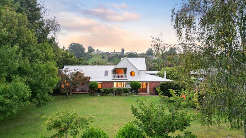 54 Addison Street, Leamington, Cambridge - Carousel 1