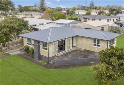 63 Clayton Avenue, Otara, Auckland - Carousel 1