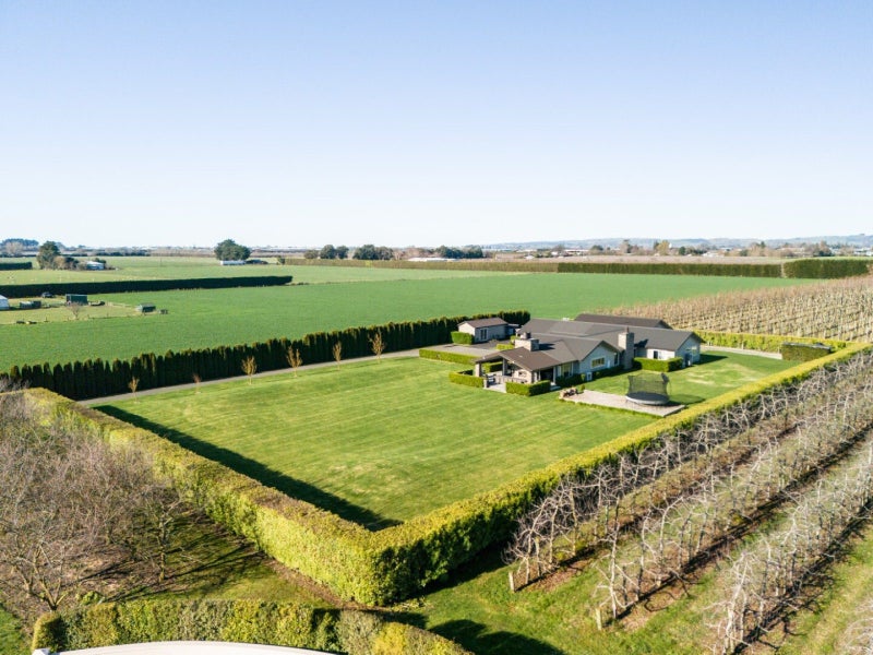 47 Percival Road, Frimley, Hastings - Carousel 20