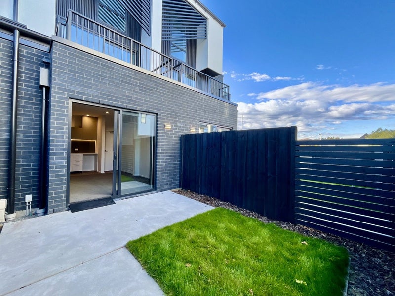 131 Fitzgerald Avenue, Christchurch Central, Christchurch - Carousel 1