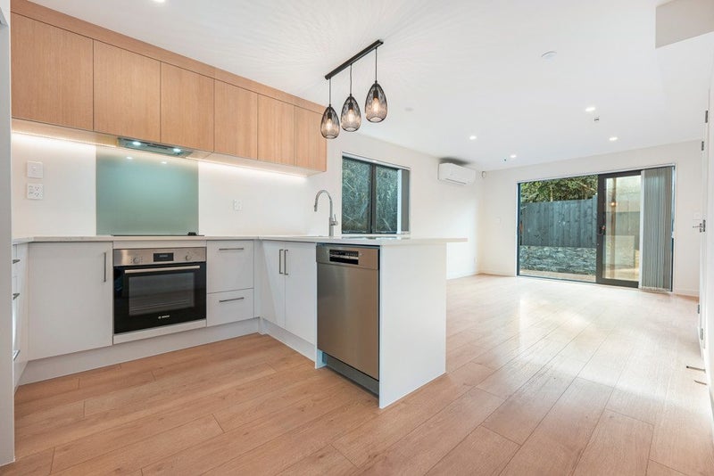 7/13 Crosby Road, West Harbour, Auckland - Carousel 2