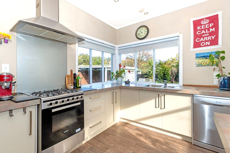 9 Ropata Street, Kaiti, Gisborne - Carousel 2