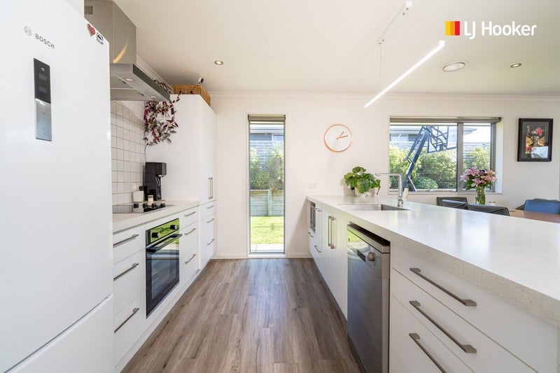 1C Westgate, Corstorphine, Dunedin - Carousel 2