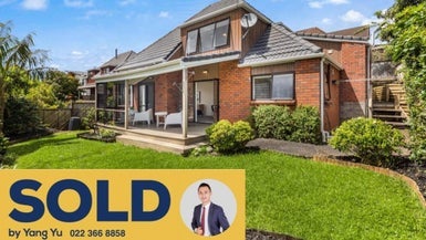 9/16 Mahara Avenue, Birkenhead, North Shore City - Carousel 1