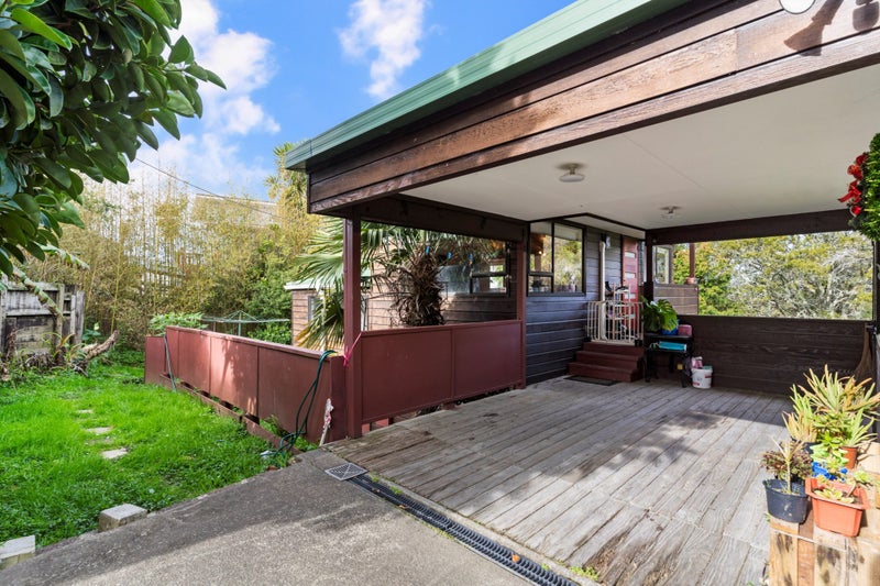 2/618 Glenfield Road, Bayview, Auckland - Carousel 16