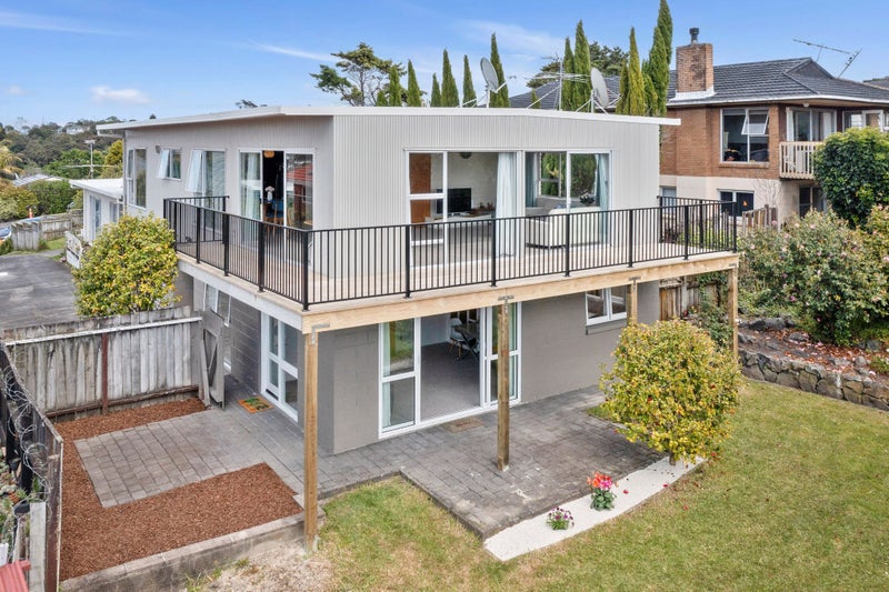 2/56 Monarch Avenue, Hillcrest, Auckland - Carousel 1