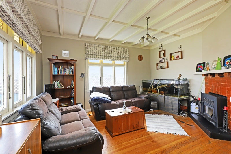 621 Avenue Road West, Saint Leonards, Hastings - Carousel 1