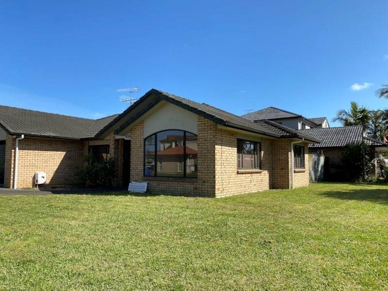 19 Erne Crescent, East Tamaki, Auckland - Carousel 1