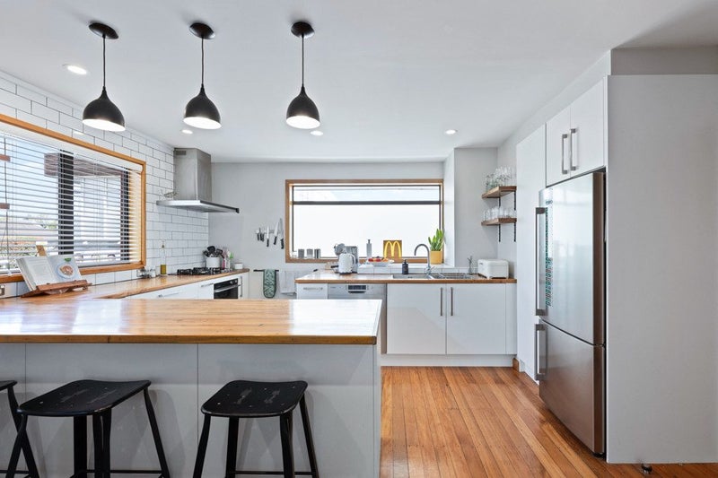 160 Kendal Avenue, Burnside, Christchurch - Carousel 2