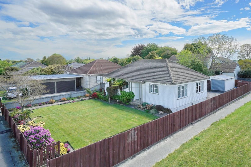 50 Pitcairn Crescent, Bryndwr, Christchurch - Carousel 1