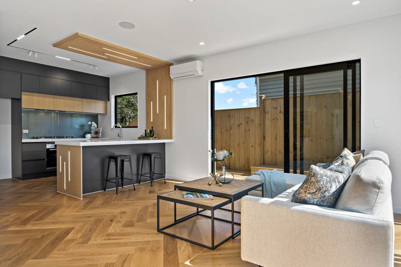 8A Meyrick place, Meadowbank, Auckland - Carousel 2