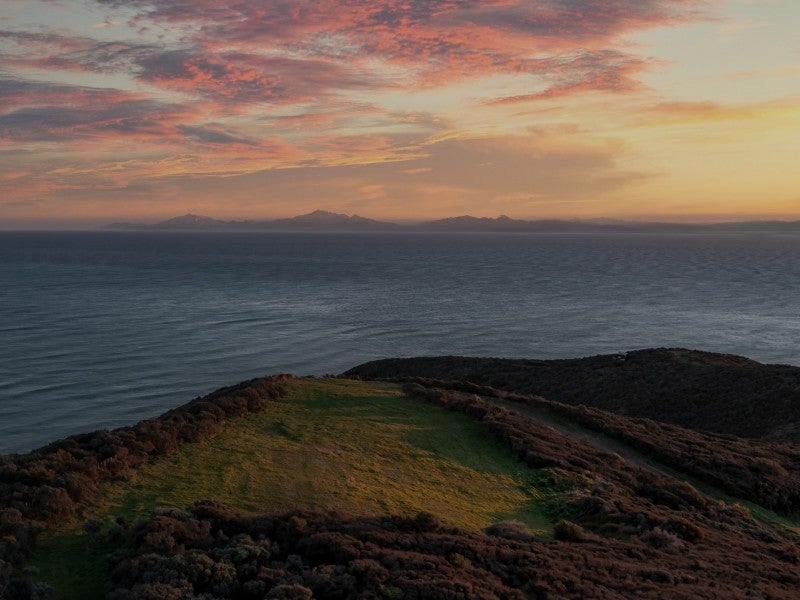 89 Te Wai Komaru Way, Mākara, Wellington - Carousel 2
