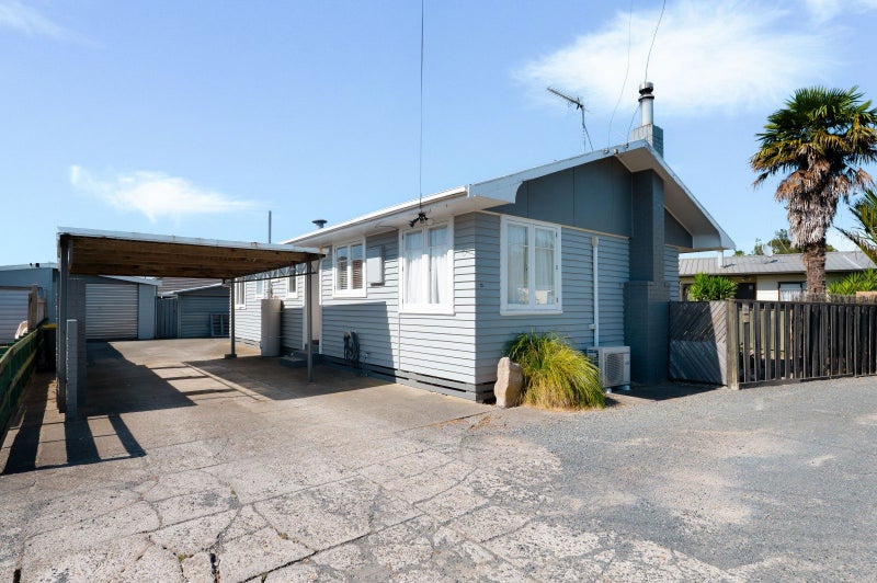 12 Bruce Avenue, Glenview, Hamilton - Carousel 3