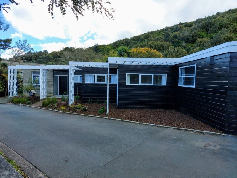 2 Mamaku Grove, Khandallah, Wellington - Carousel 1