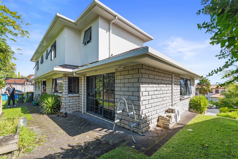 14 Tironui Terrace, Western Heights, Hamilton - Carousel 2