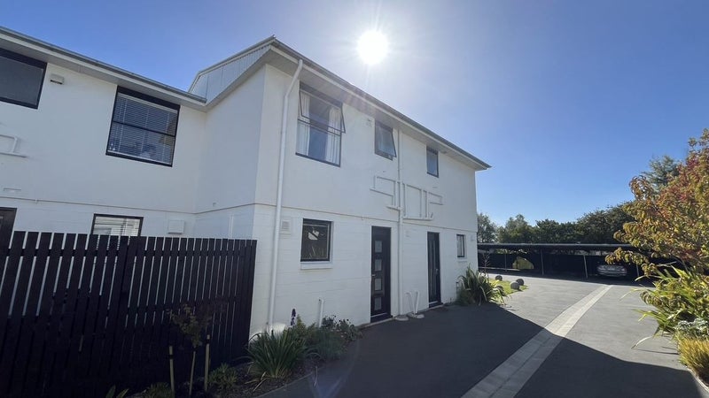 11/544 Barbadoes Street, Edgeware, Christchurch - Carousel 1