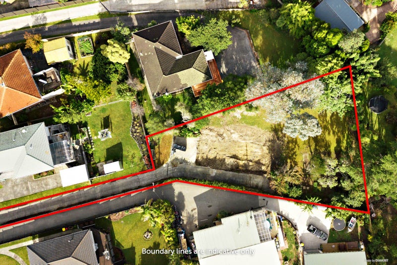 61 Avonleigh Road, Green Bay, Auckland - Carousel 1