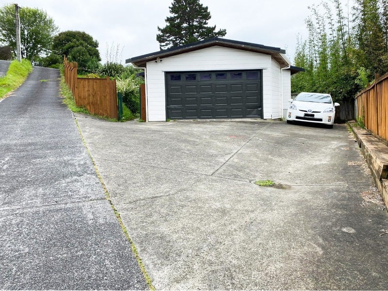 16 Woodlands Crescent, Browns Bay, Auckland - Carousel 21