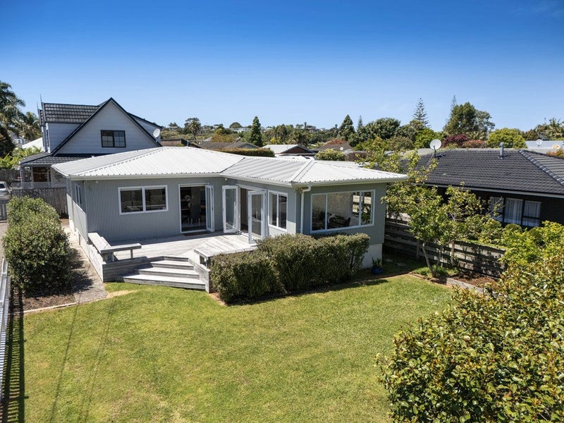 85A Ladies Mile, Manly, Whangaparaoa - Carousel 1