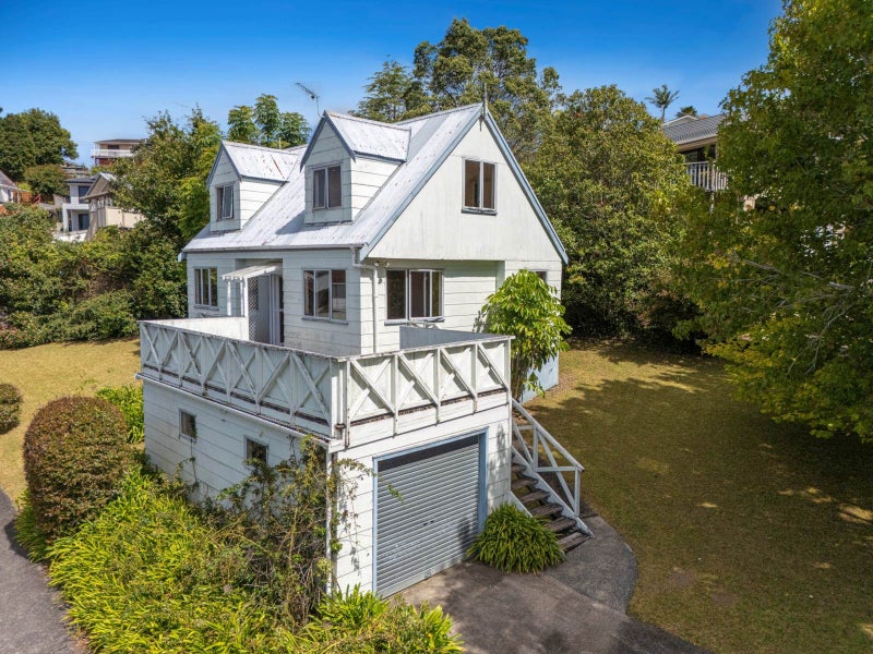18 Tesla Place, Totara Vale, Auckland - Carousel 1