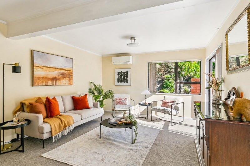 107 Main Road, Tawa, Wellington - Carousel 2