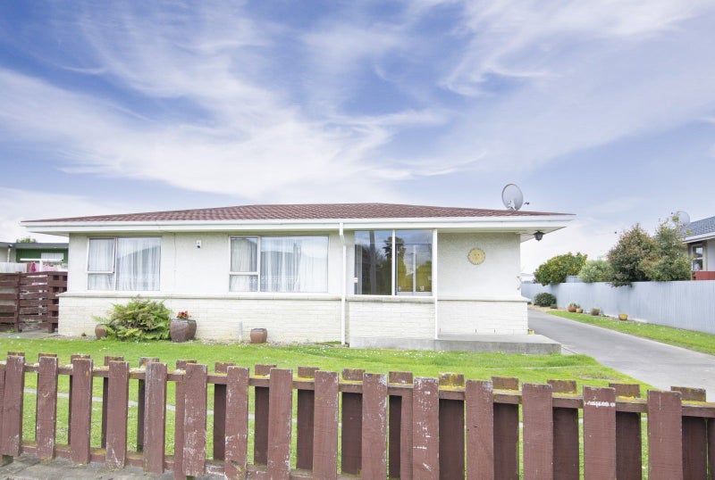 1/89 Riverbend RD, ONEKAWA, NAPIER - Carousel 1