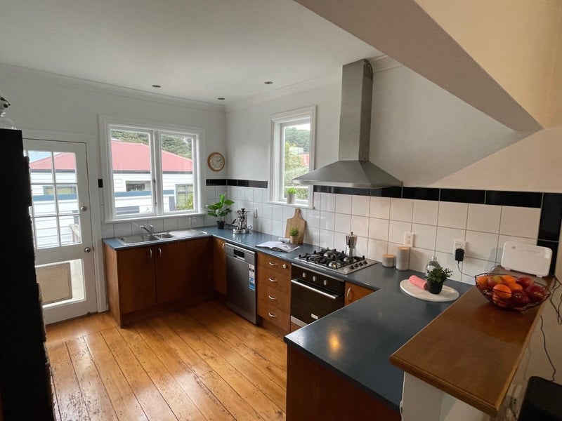 223 Rintoul Street, Berhampore, Wellington - Carousel 1