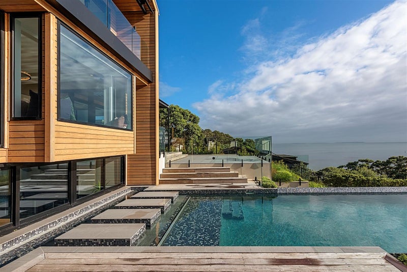 24 Seacliffe Avenue, Belmont, Auckland - Carousel 2
