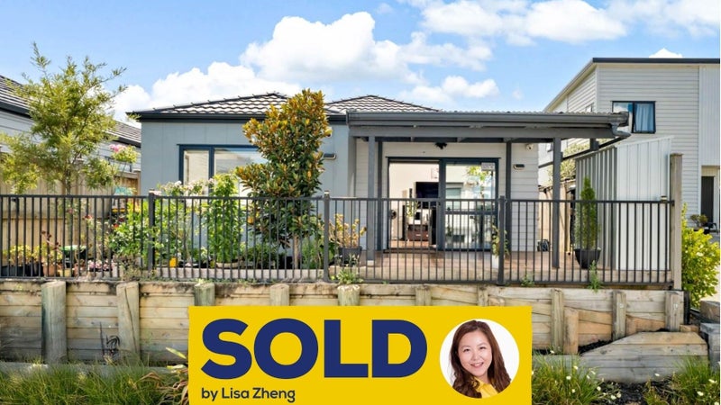 10B Kaimai Avenue, Massey, Auckland - Carousel 1