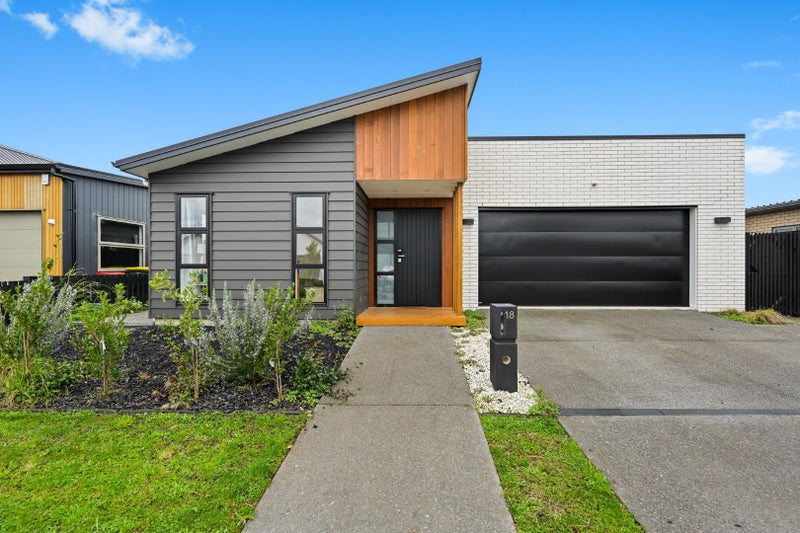 18 Guillaume Street, Chartwell, Hamilton - Carousel 1