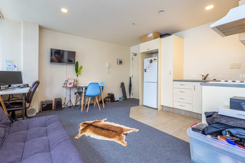8H/2 Whitaker Place, Grafton, Auckland - Carousel 1