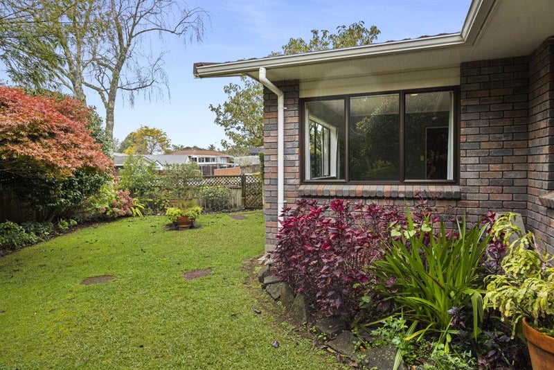 13 Pentland Place, Highlands Park, New Plymouth - Carousel 2